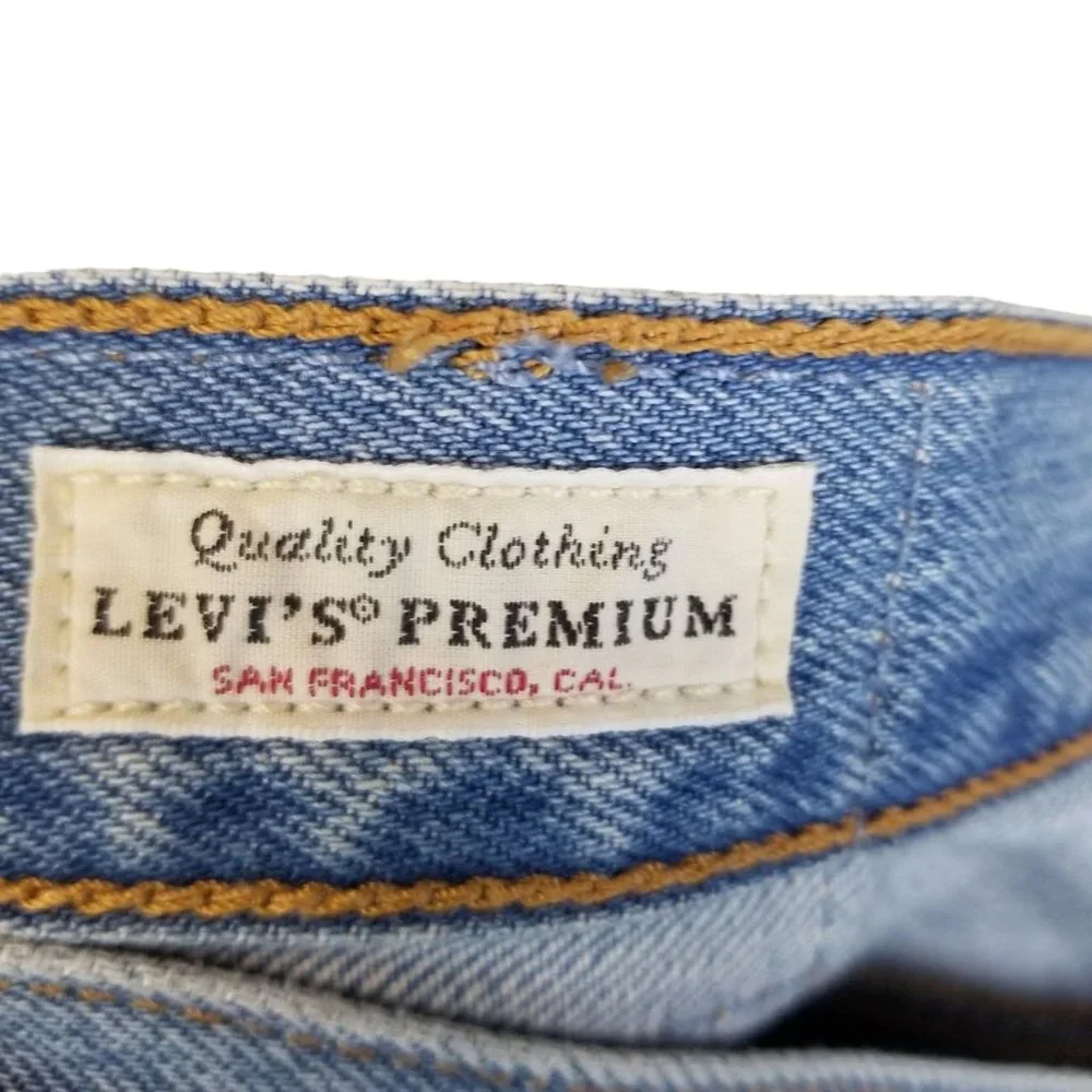 Levi's Womens 31 Blue Medium Wash Denim Distressed Wedgie Fit Straight Jeans - Picture 8 of 11